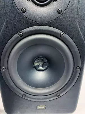 IK Multimedia - iLoud Precision 6 - 6.5'' Two-way Reference Monitor with Room Correction 2